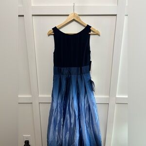 Maceys blue ombré open back formal dress